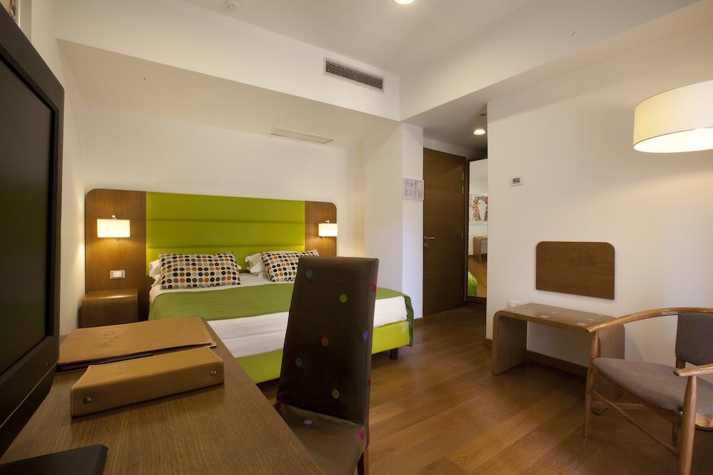 Hotel Plaza Сорренто Екстер'єр фото