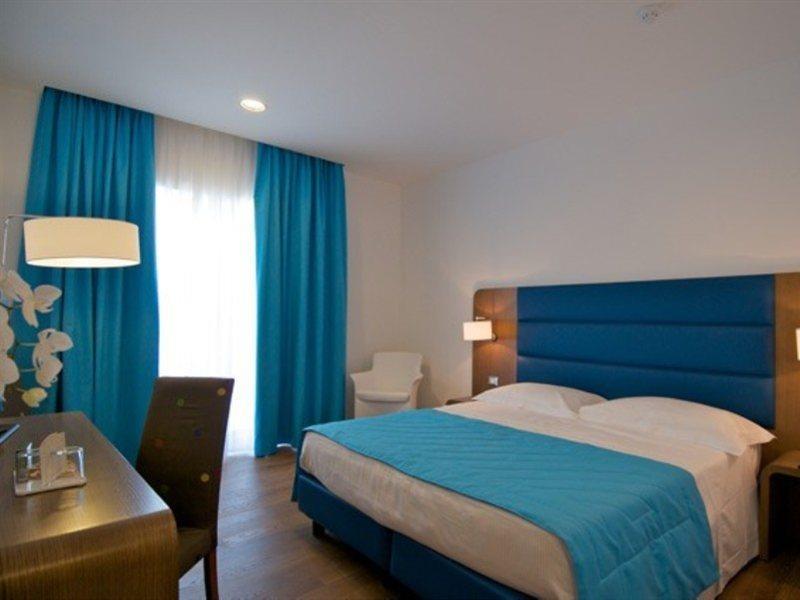 Hotel Plaza Сорренто Екстер'єр фото