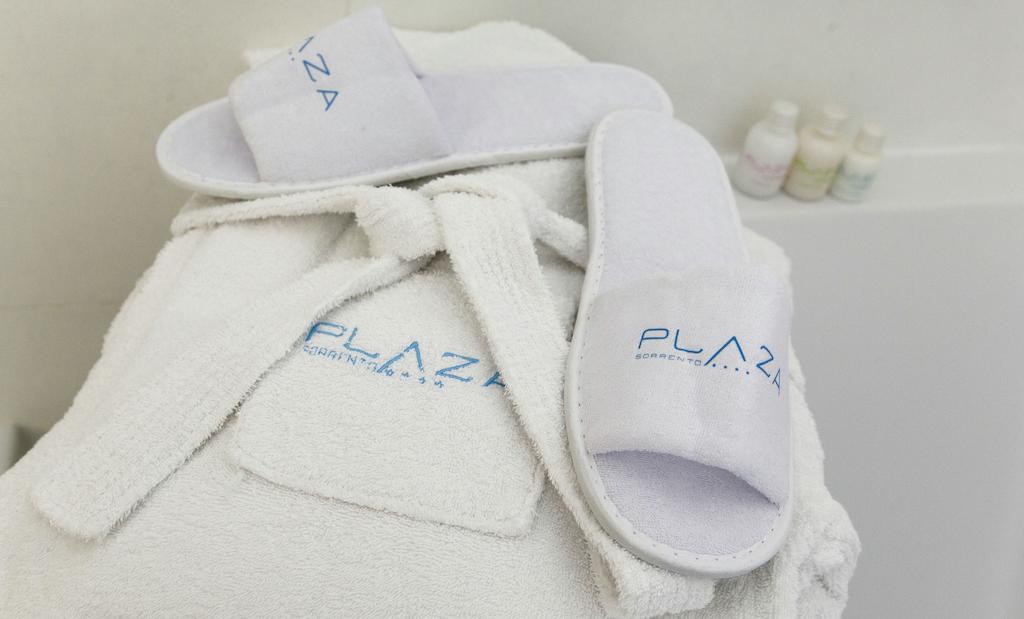 Hotel Plaza Сорренто Екстер'єр фото