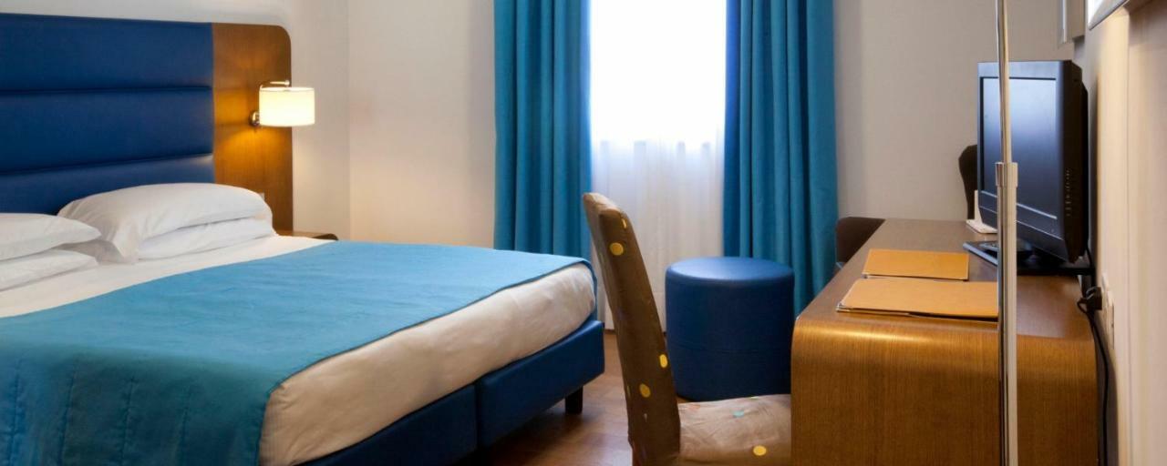 Hotel Plaza Сорренто Екстер'єр фото