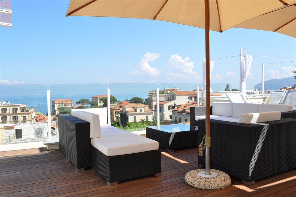 Hotel Plaza Сорренто Екстер'єр фото